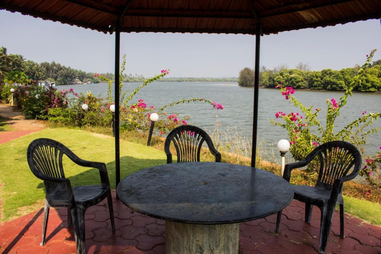 Shikara Beach Resort Cavelossim Dış mekan fotoğraf